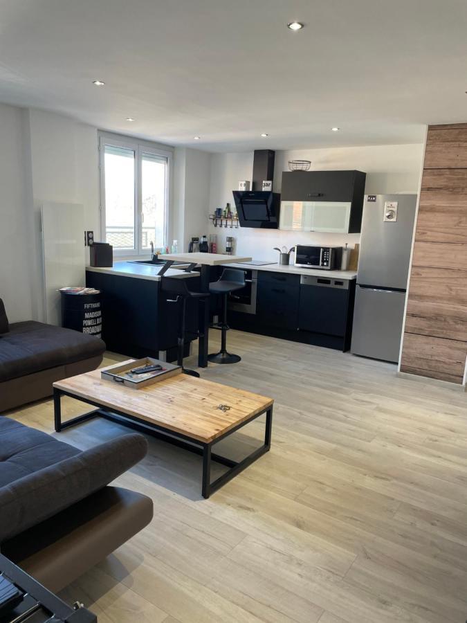 Appartement De Adrien Garage Prive ชาร์เลอวิลล์-เมซิแยร์ ภายนอก รูปภาพ
